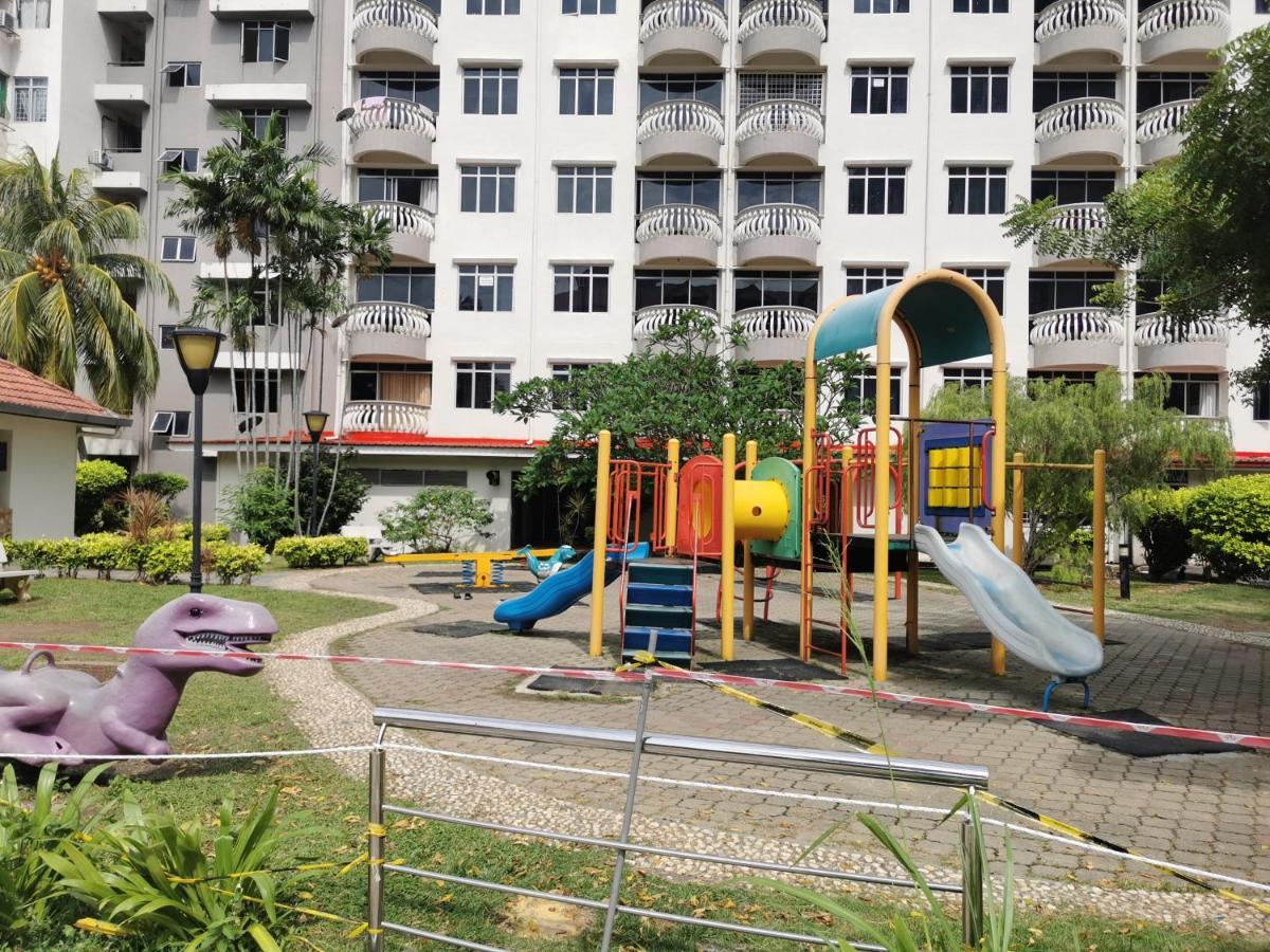 Beach View Private Apartment Port Dickson Exterior foto